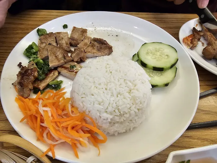 Mai's Vietnamese Restaurant Picture 6