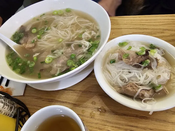 Mai's Vietnamese Restaurant Picture 7