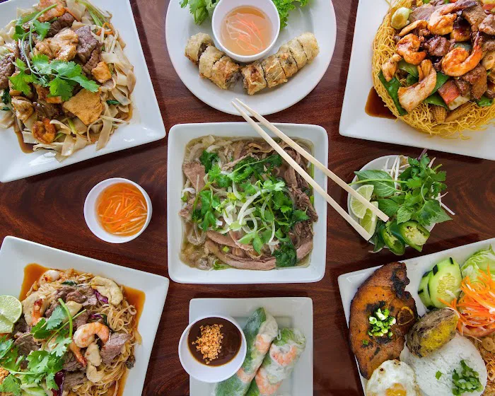 Hola La Pho Picture 8