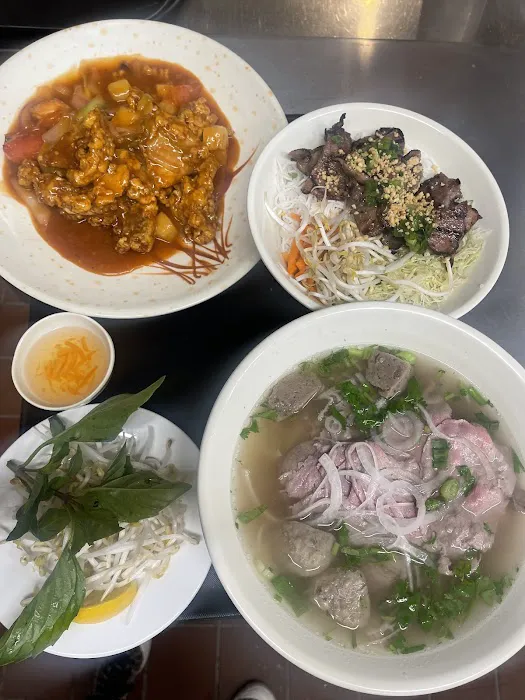 Hola La Pho Picture 7