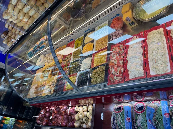 M & A DELI MARKET Picture 3