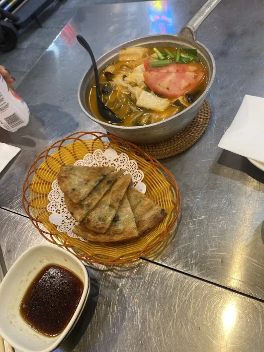 Din's Kitchen Picture 8