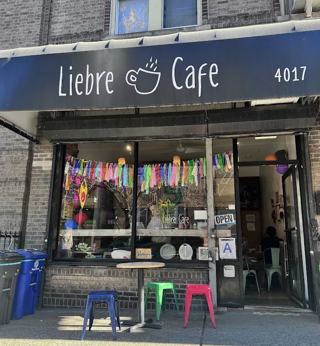 Liebre Cafe Picture 10