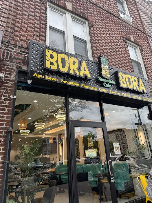 Bora Bora Smoothie Cafe - Fort Hamilton Picture 3