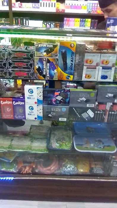 Alpine II Deli Picture 9
