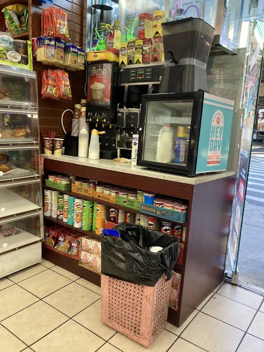 Bigg Apple Deli & Grill Picture 5