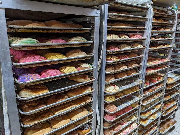 Las Conchitas Bakery Picture 9