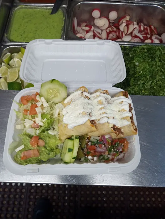 Tacos los poblanos Picture 9