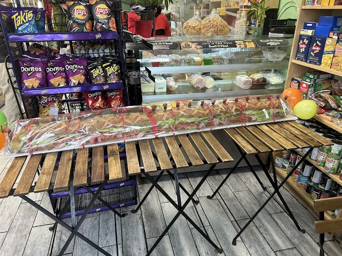 New Sunset Deli Picture 5