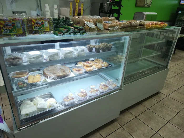 Lucy's cafe Picture 7