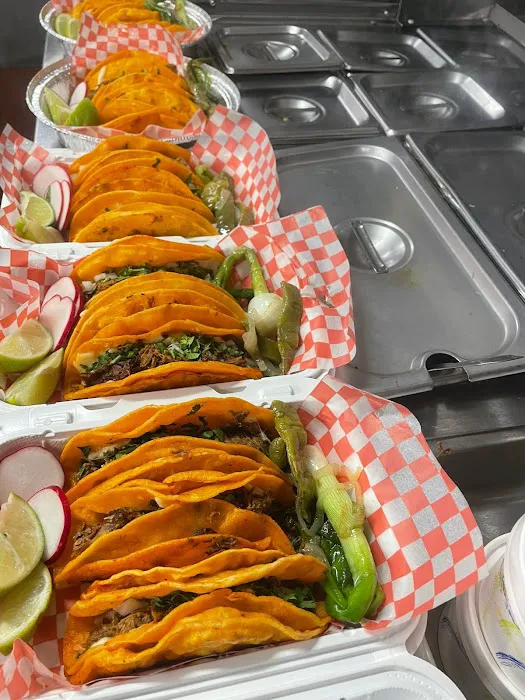 Tacos & Pupusas Lizbeth Picture 4