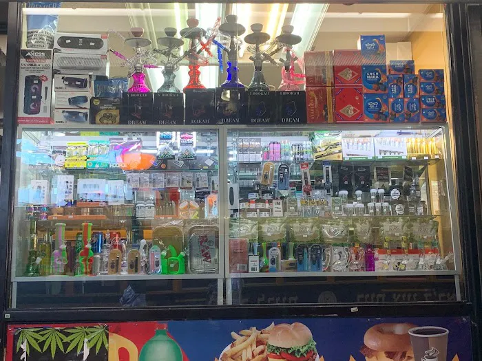 King3deli grocery Picture 3