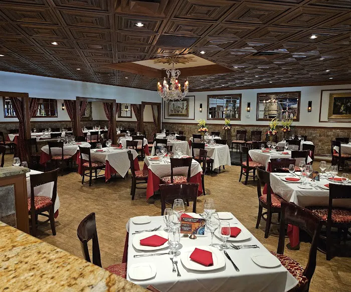 Sayola Restaurant Picture 4