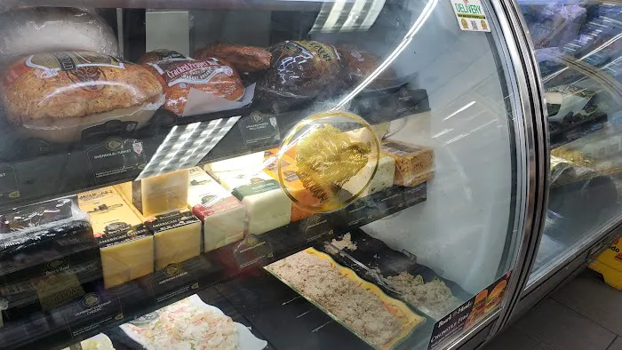 Minit Mart Convenience Store Deli & Grill Picture 5