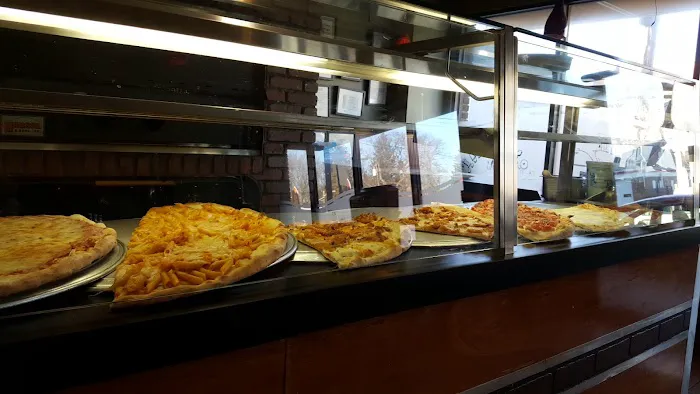 Foschini's Brick Oven Kitchen Picture 7