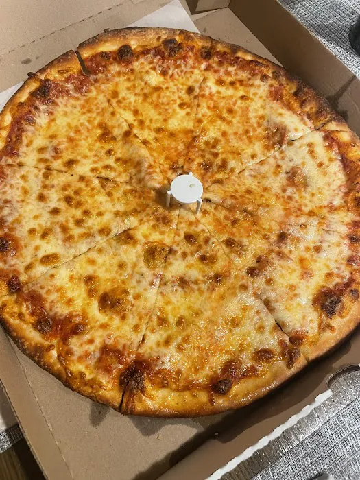 Italian Connection Pizza Picture 5