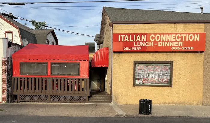 Italian Connection Pizza Picture 2