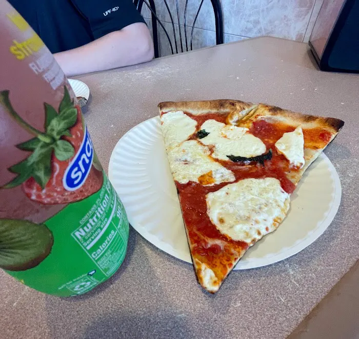 Uncle Franks Pizza Picture 10