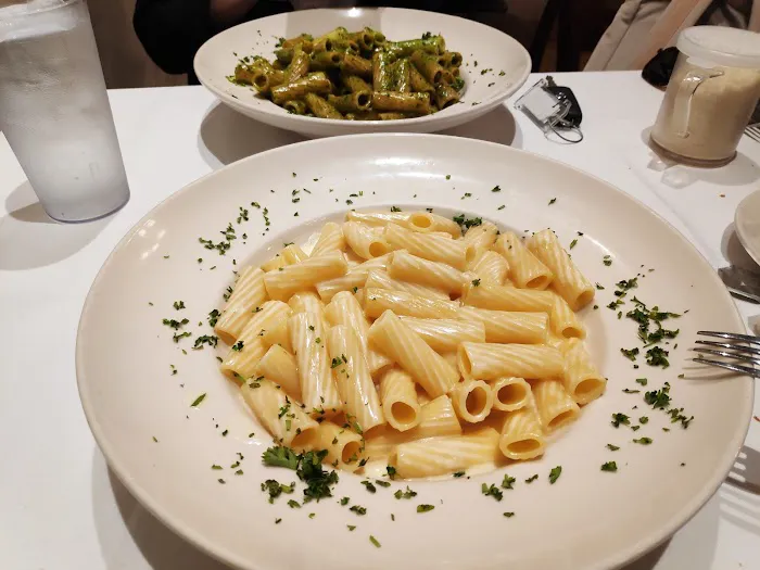 Alessandro's Trattoria E Pizzeria Picture 1