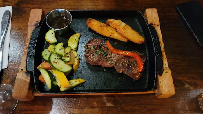 La Taberna Steak & Tapas Bar Picture 5