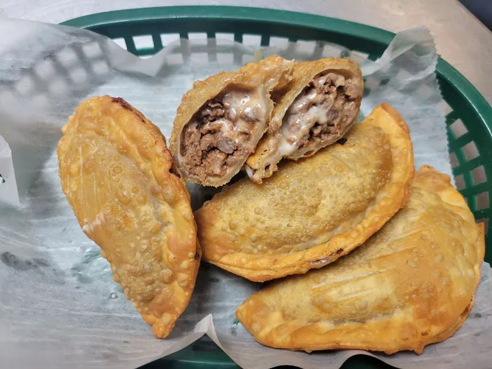Cuban Eddie's Dumont Picture 9