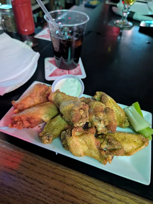Dog House Saloon & Grill Picture 10