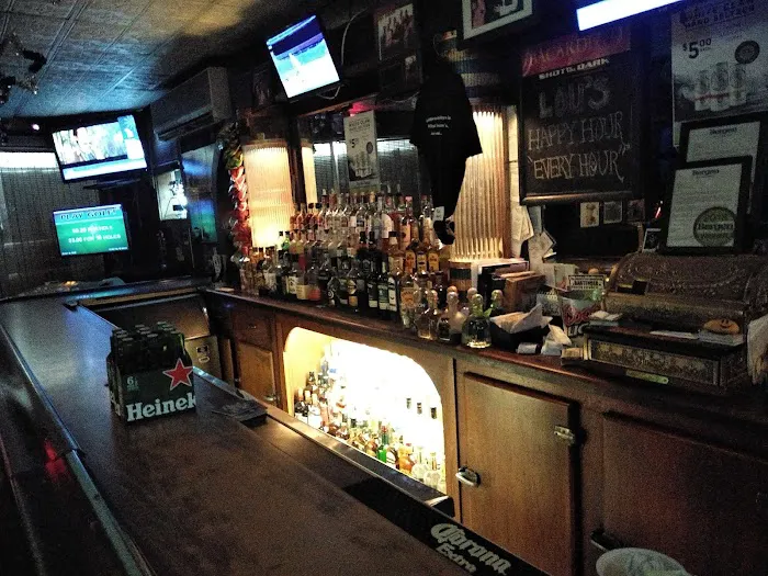 Lou's Tavern Picture 7