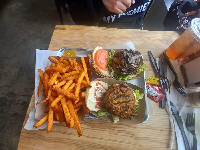 TFS Burger Works Picture 9