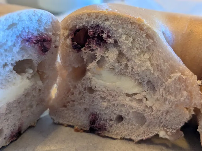 Ronnie's Hot Bagels Hillsdale Picture 3