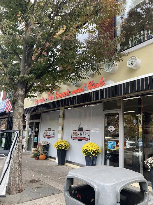 Ronnie's Hot Bagels Hillsdale Picture 7