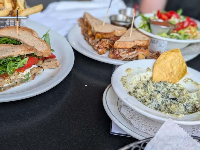 Farmhouse Cafe & Eatery Westwood Picture 1