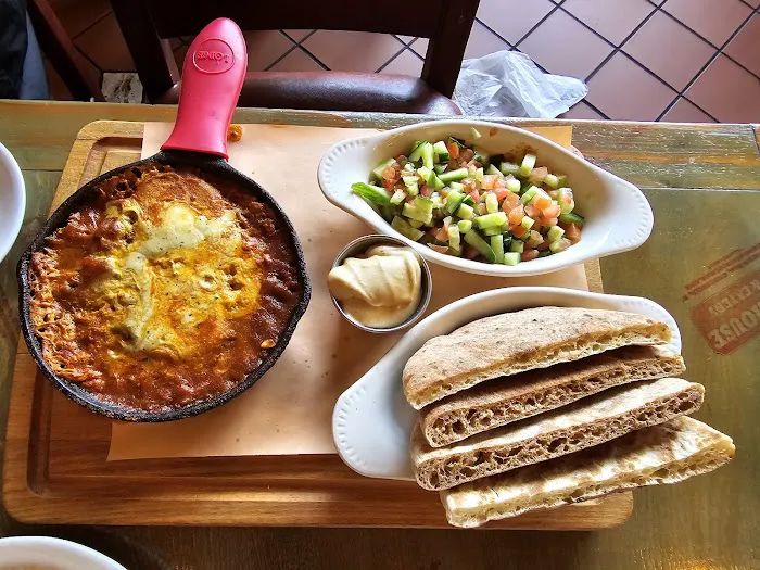 Farmhouse Cafe & Eatery Westwood Picture 3