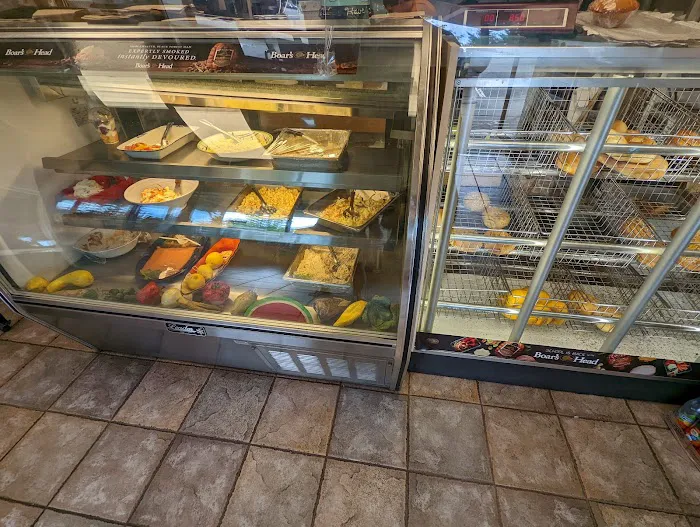 West Hills Deli Picture 6