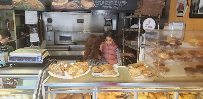 West Hills Deli Picture 7