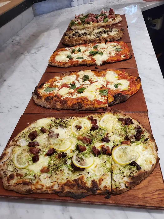 Mercato Roman Pizza Kitchen Westwood Picture 6