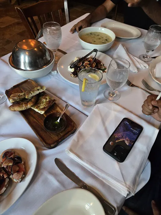 Fig & Tomato Italian European Eatery Picture 3