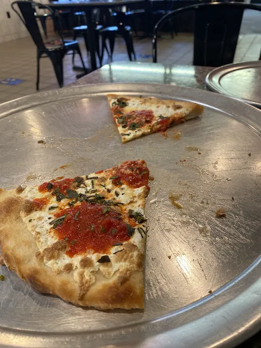 Broadway Pizzeria-Restaurant Picture 8