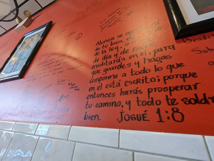Broadway Pizzeria-Restaurant Picture 1