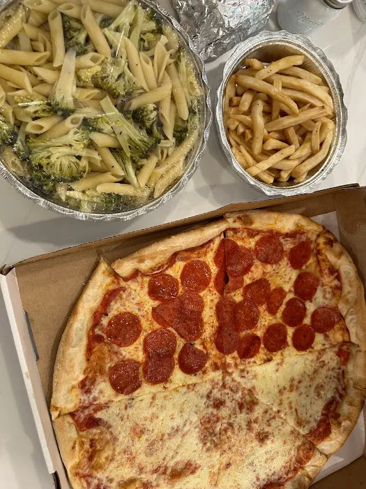 Broadway Pizzeria-Restaurant Picture 2