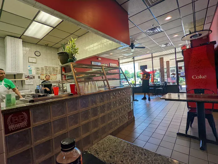 Broadway Pizzeria-Restaurant Picture 6