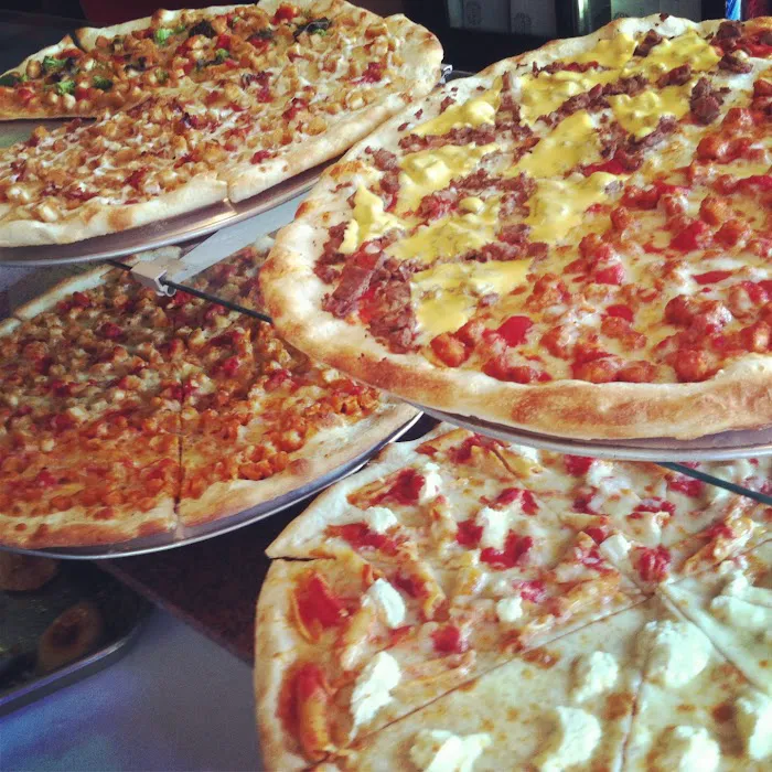 Lisa's Pizza Picture 6