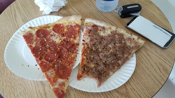 Savino’s Pizza Picture 10