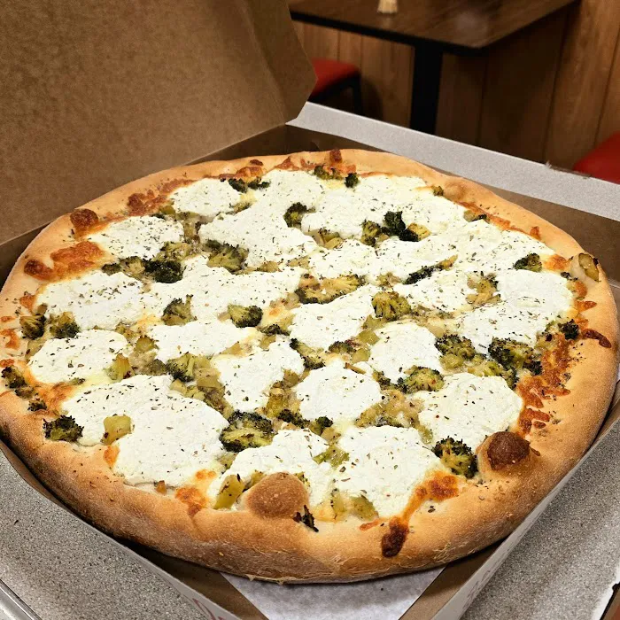 Tony D's Pizza Picture 2