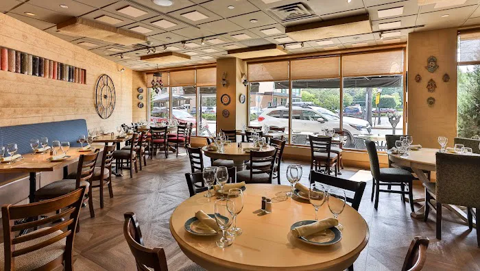 Mezza Mediterranean Picture 5