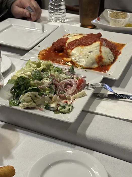 Pompilio's Pizza & Restaurant Picture 3