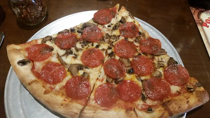 Pompilio's Pizza & Restaurant Picture 4