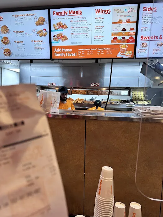 Popeyes Louisiana Kitchen Picture 2