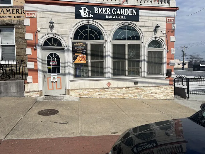 Beer Garden Bar & Grill Picture 7