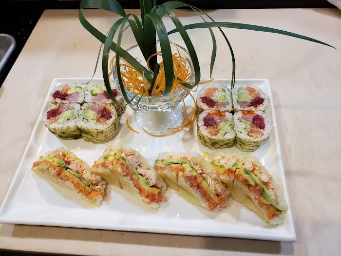 Tasty House Chinese / Hungry Crab Cajun Seafood Picture 10