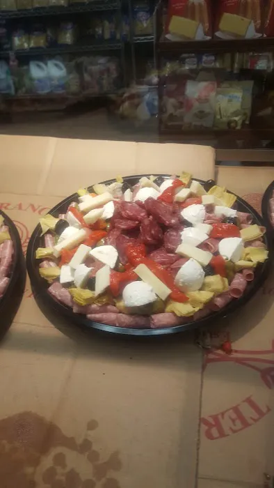 Solazzo's Market Picture 10